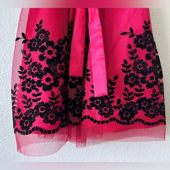 NEW !!! Jonah Michelle Girls Formal Party Dress Size: 5    Red / Black - Picture 6 of 9